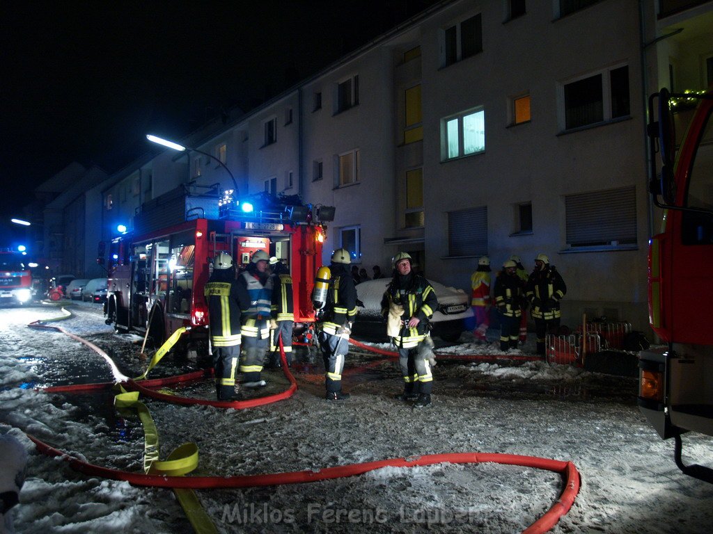 Feuer in Kueche Koeln Vingst Homarstr P558.JPG